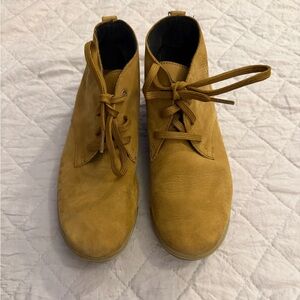 Under Armour Kids Tan Boots